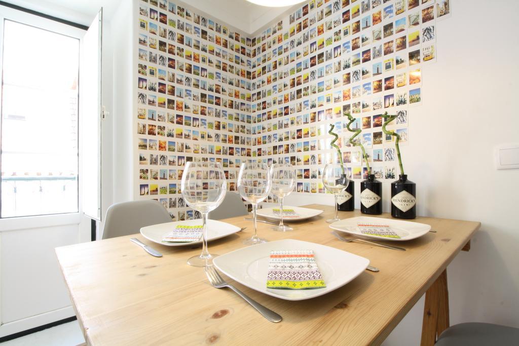 Bairro Alto In A Polaroid - Party In Lisbon Apartment Bagian luar foto